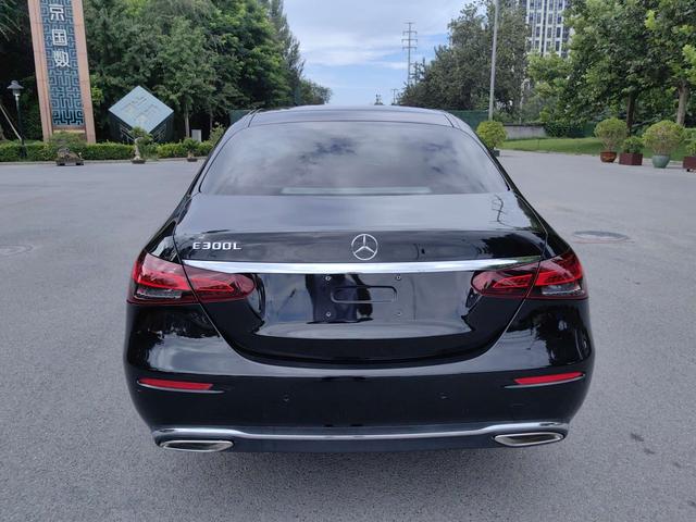 Mercedes-Benz E-Class 2021 thumb 3