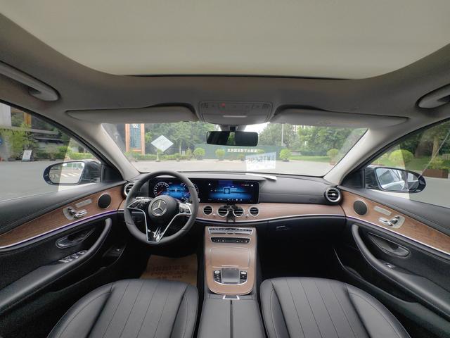 Mercedes-Benz E-Class 2021 thumb 5