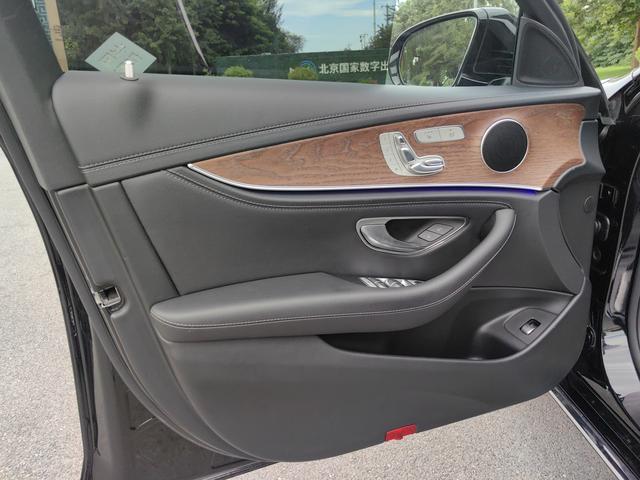 Mercedes-Benz E-Class 2021 thumb 10