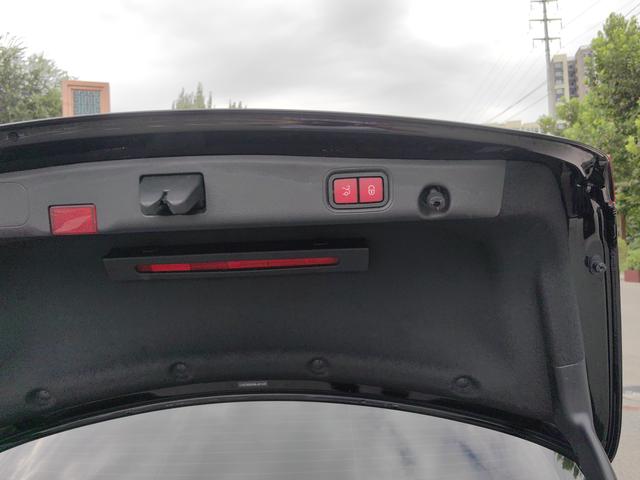 Mercedes-Benz E-Class 2021 thumb 12
