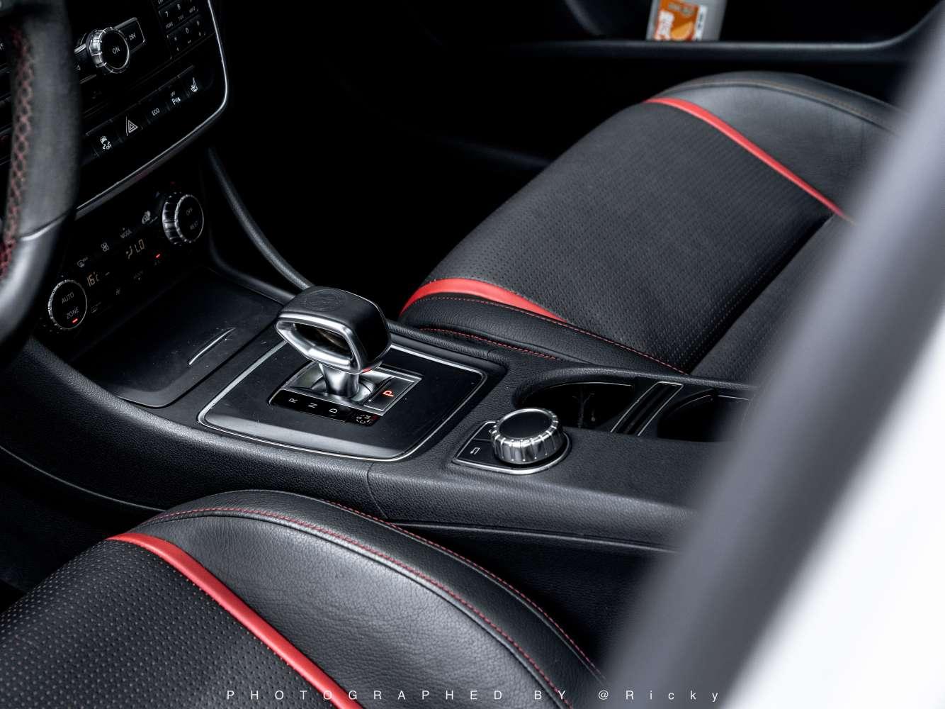 Mercedes-Benz A-Class 2015 thumb 6