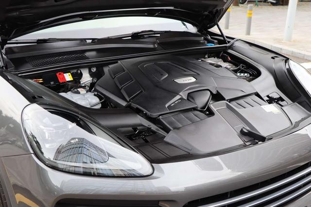 Porsche Cayenne 2022 thumb 6