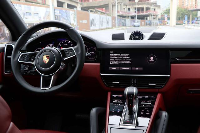 Porsche Cayenne 2022 thumb 12