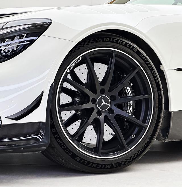 Mercedes-Benz AMG GT 2021 thumb 6