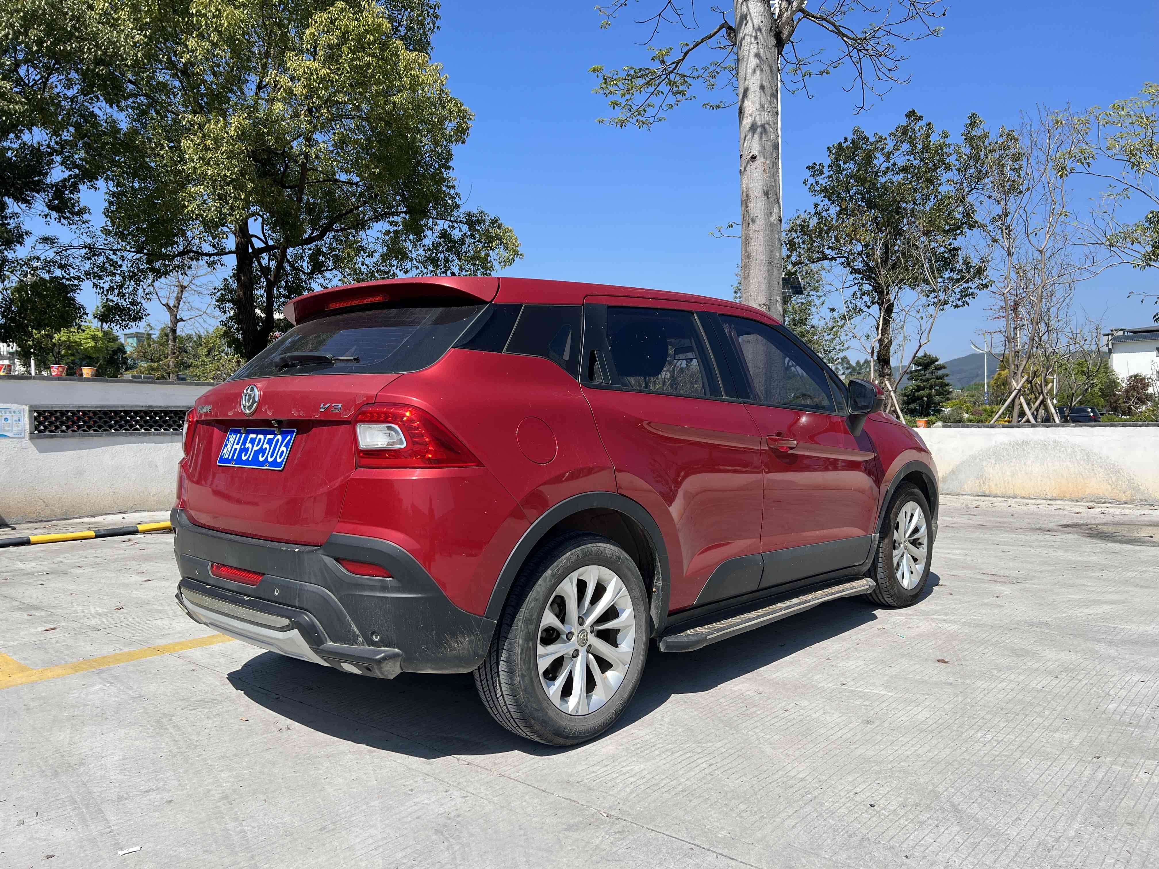 Brilliance V3 2017 thumb 4