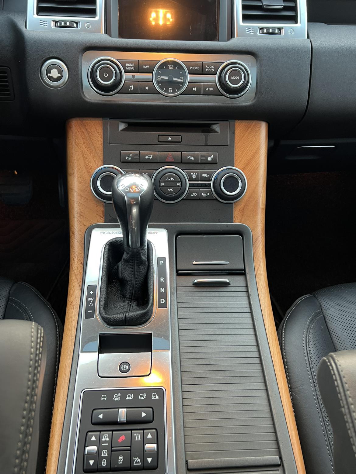 Land Rover Range Rover Sport 2012 thumb 8