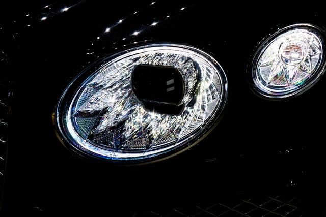 Bentley PHEV 2021 thumb 6