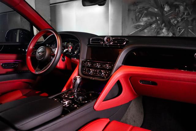 Bentley PHEV 2021 thumb 7