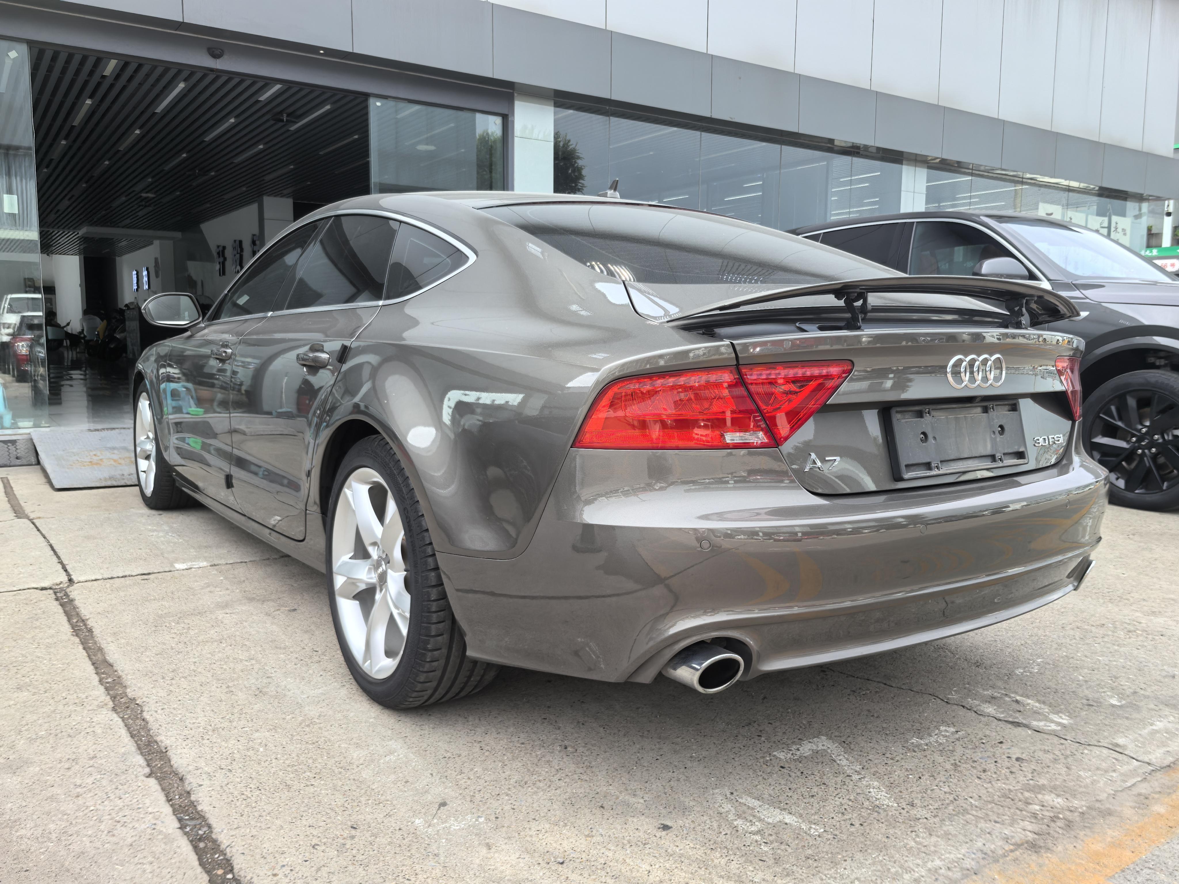 Audi A7 2014 thumb 3