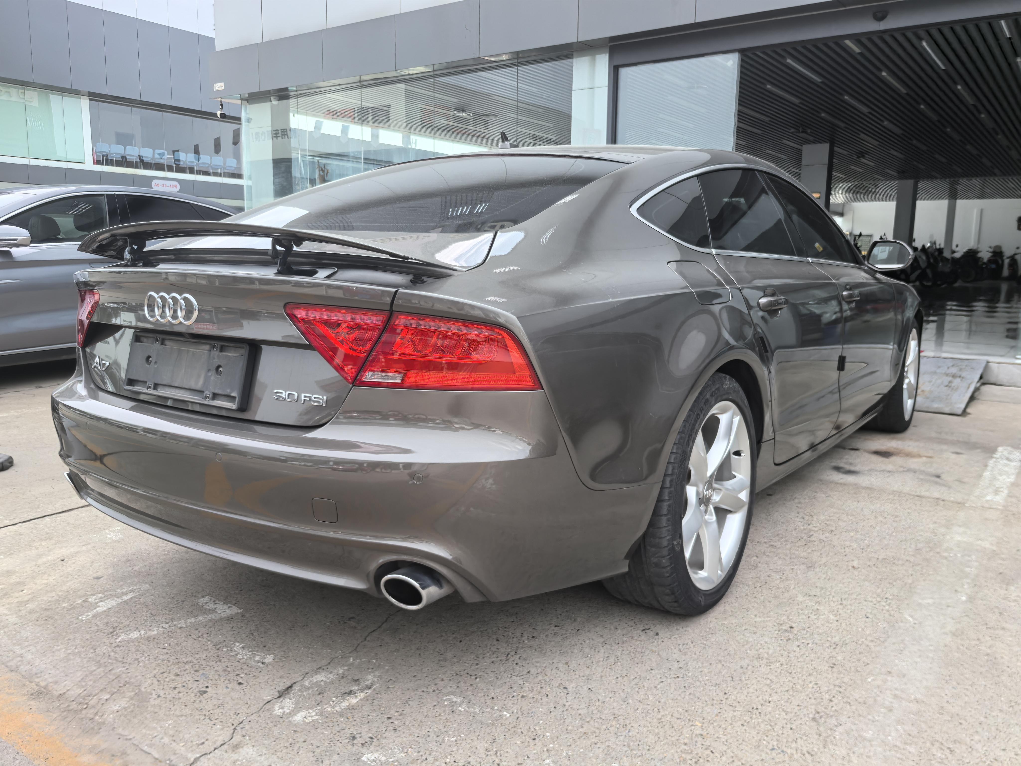 Audi A7 2014 thumb 5