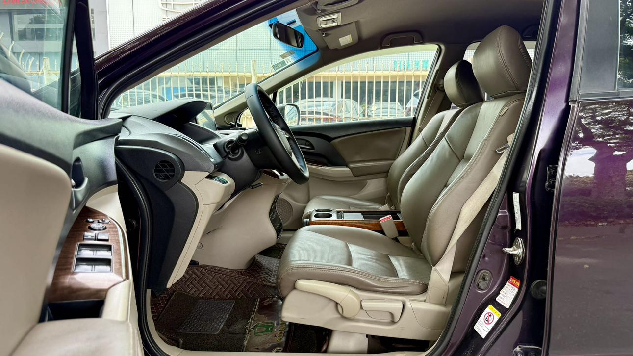 Honda Odyssey 2014 thumb 6