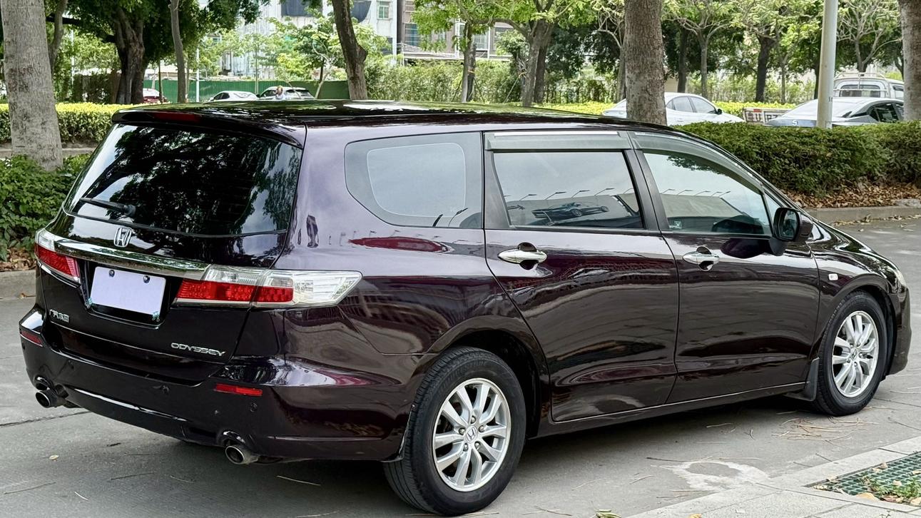 Honda Odyssey 2014 thumb 12
