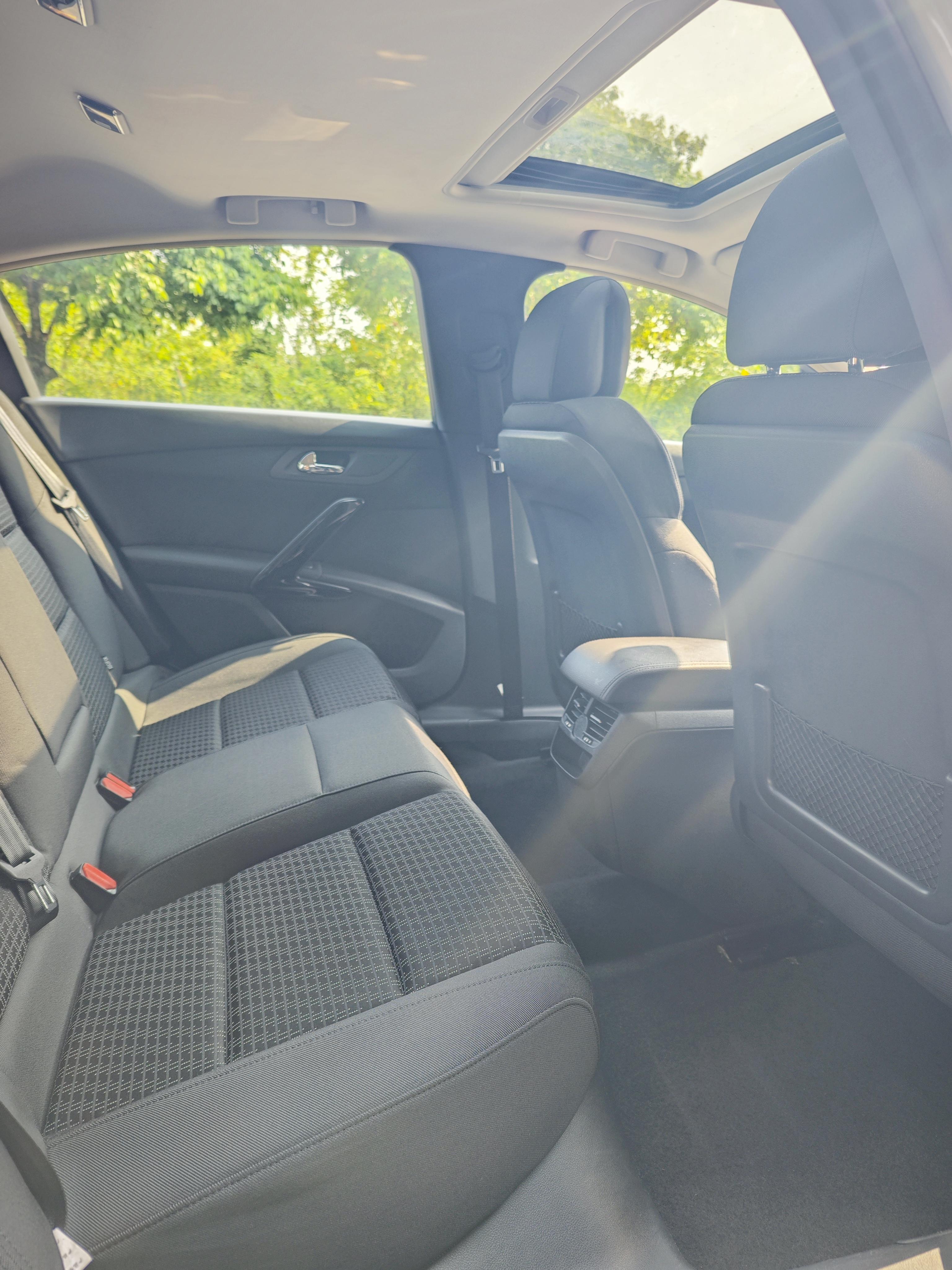 Peugeot 508 2016 thumb 6
