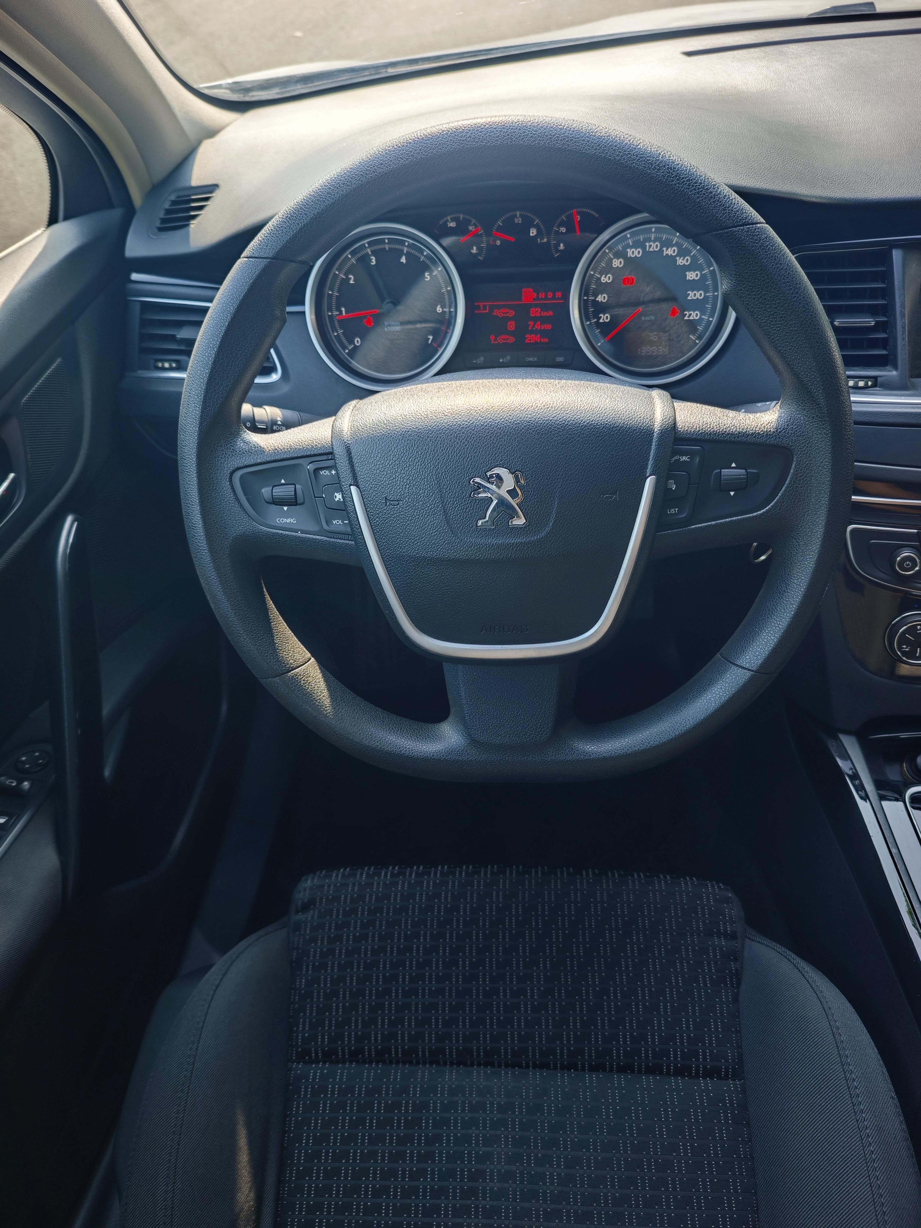 Peugeot 508 2016 thumb 10