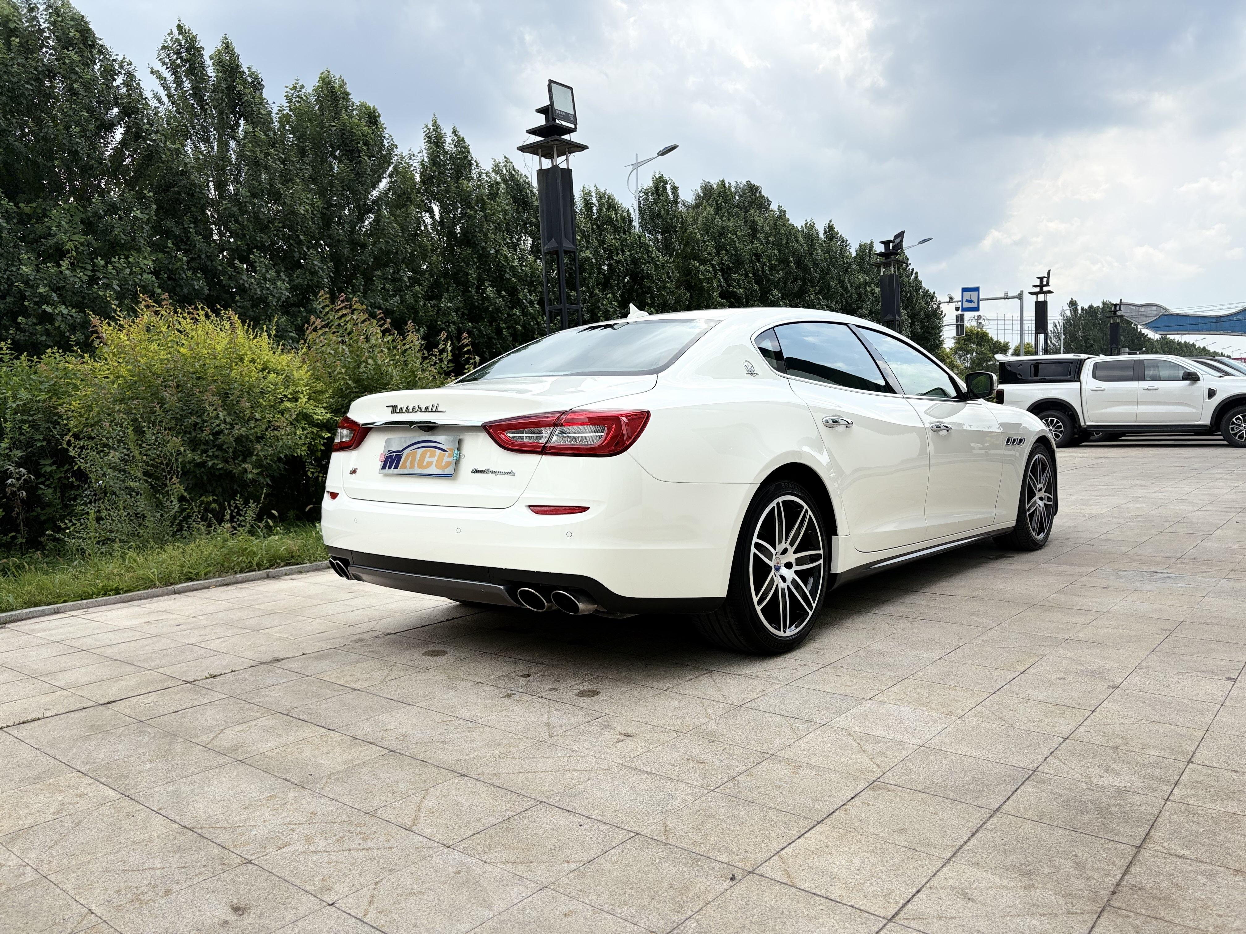 Maserati Ghibli 2015 thumb 4