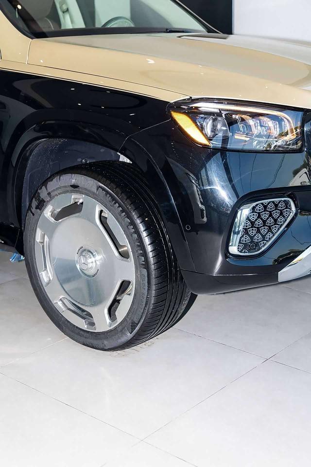 Mercedes-Benz GLS 2025 thumb 3