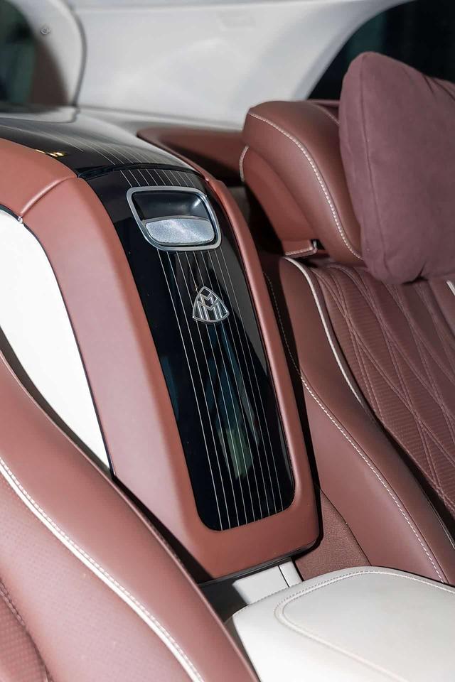 Mercedes-Benz GLS 2025 thumb 6