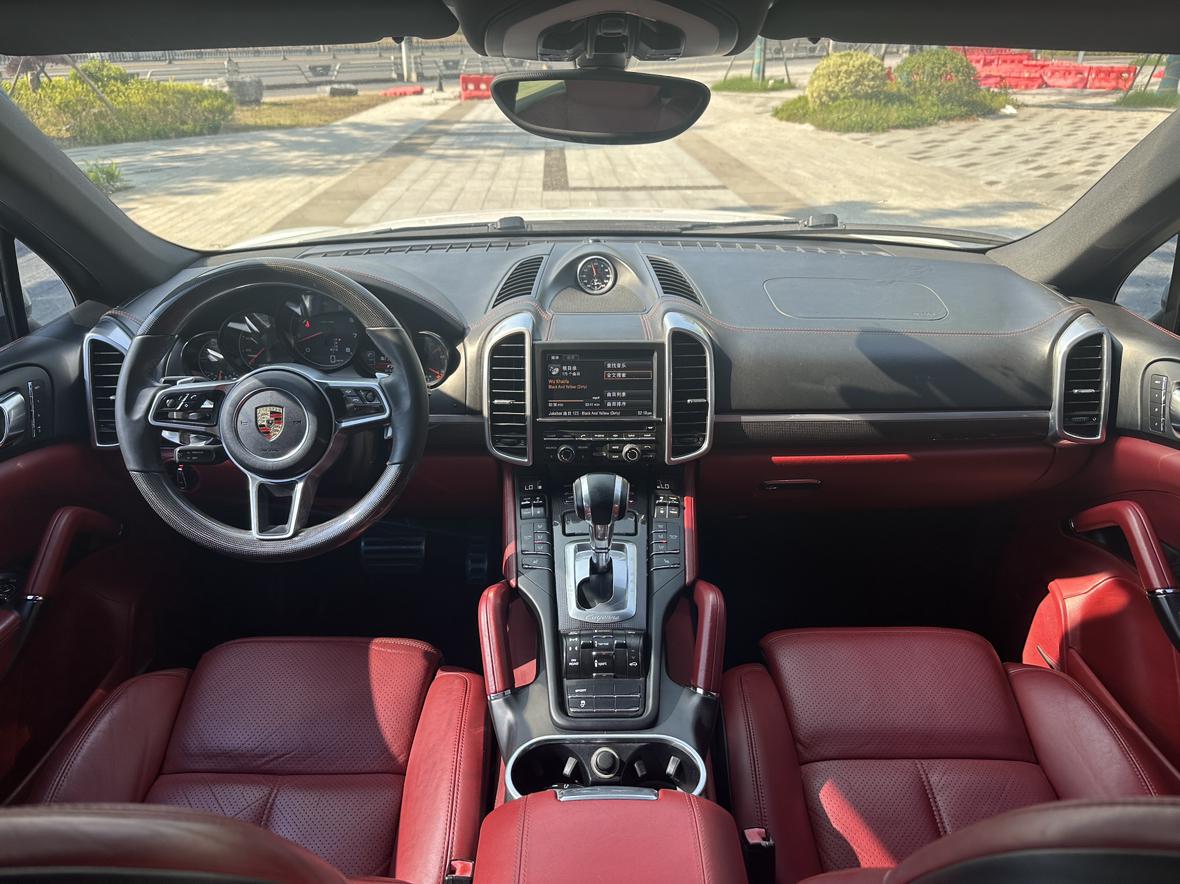 Porsche Cayenne 2014 thumb 7