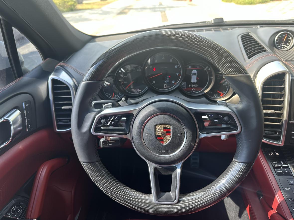 Porsche Cayenne 2014 thumb 9