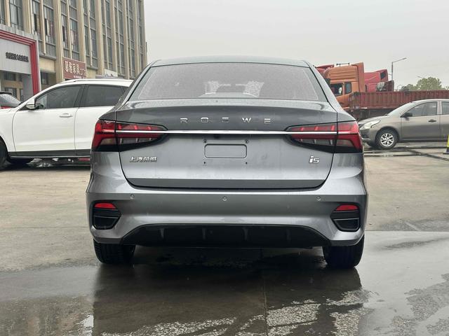 Roewe i5 2021 thumb 2