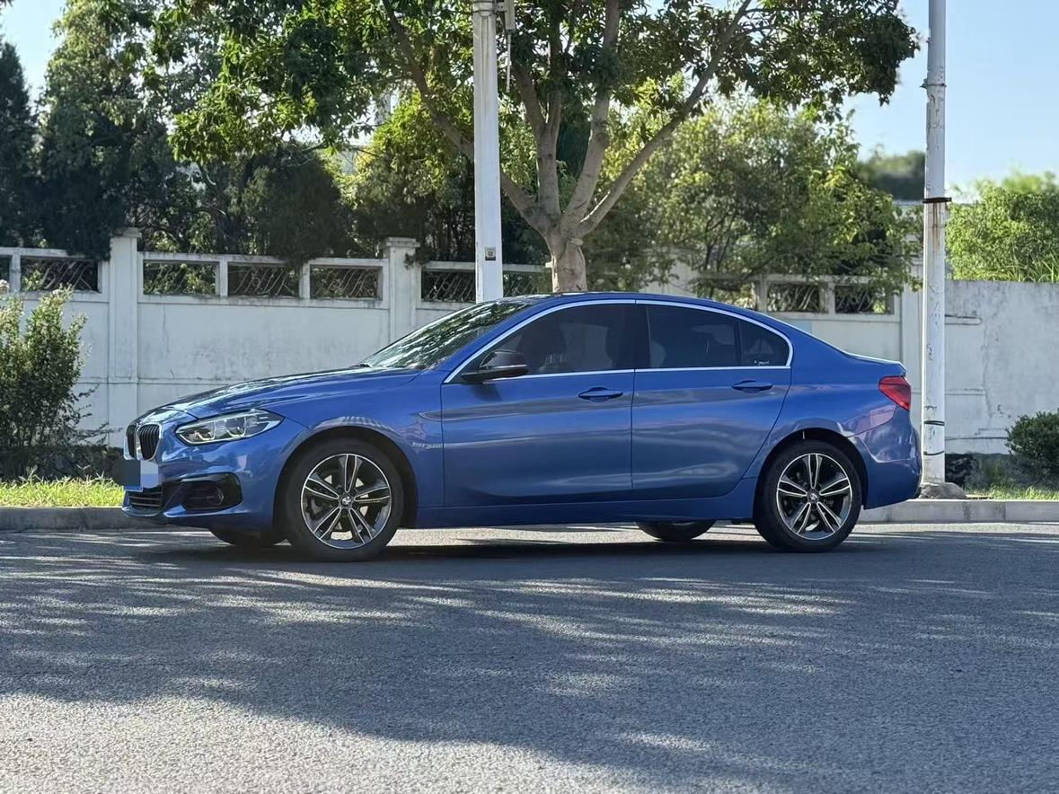 BMW 1 серии 2017 thumb 11