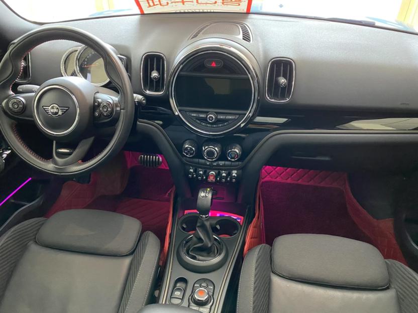 Mini Countryman 2019 thumb 5