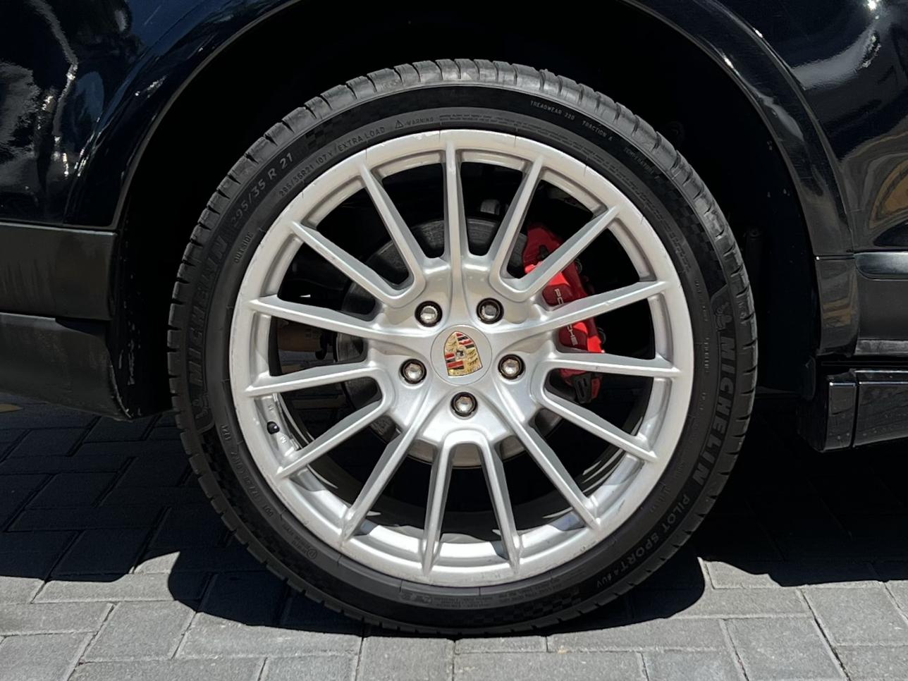 Porsche Cayenne 2008 thumb 11