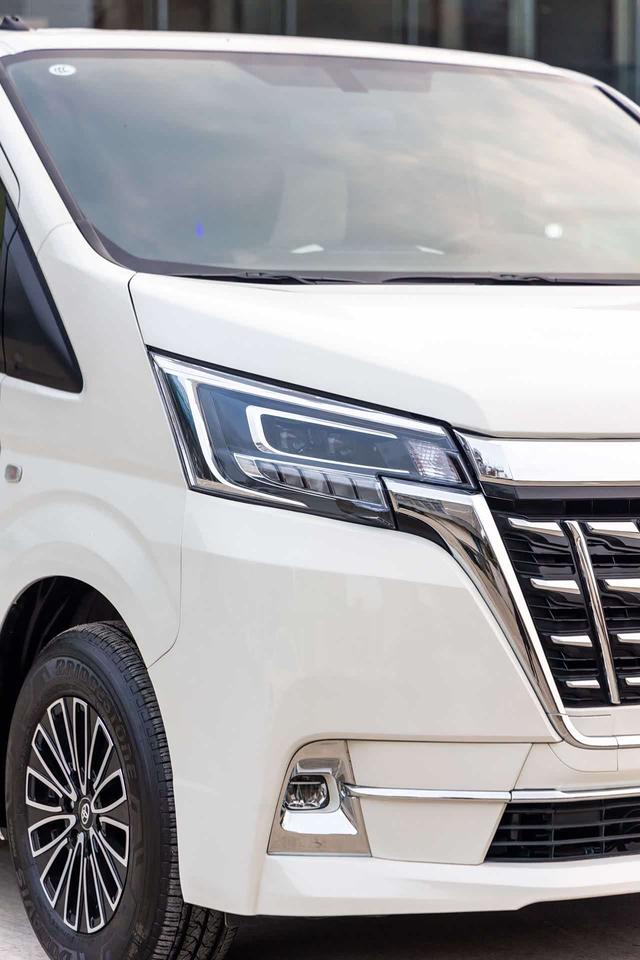Toyota HiAce 2025 thumb 2