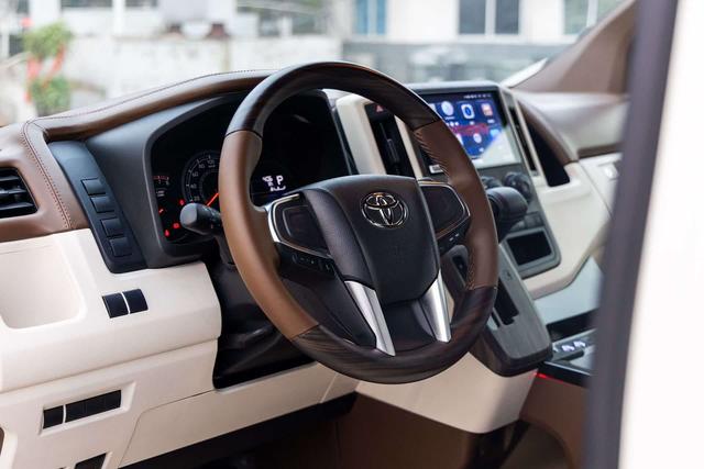 Toyota HiAce 2025 thumb 5