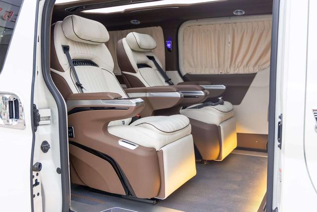 Toyota HiAce 2025 thumb 10