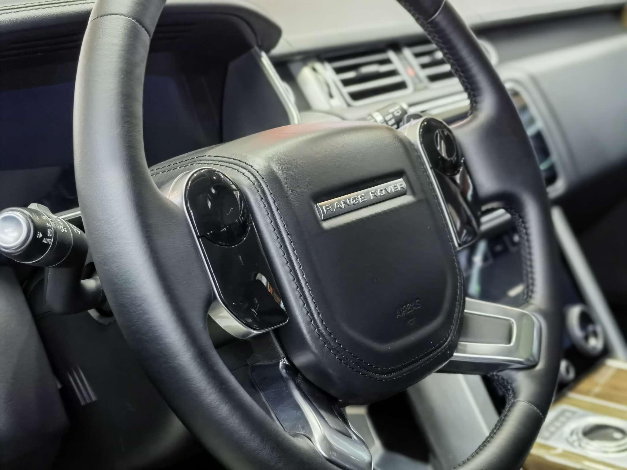 Land Rover Range Rover 2019 thumb 9