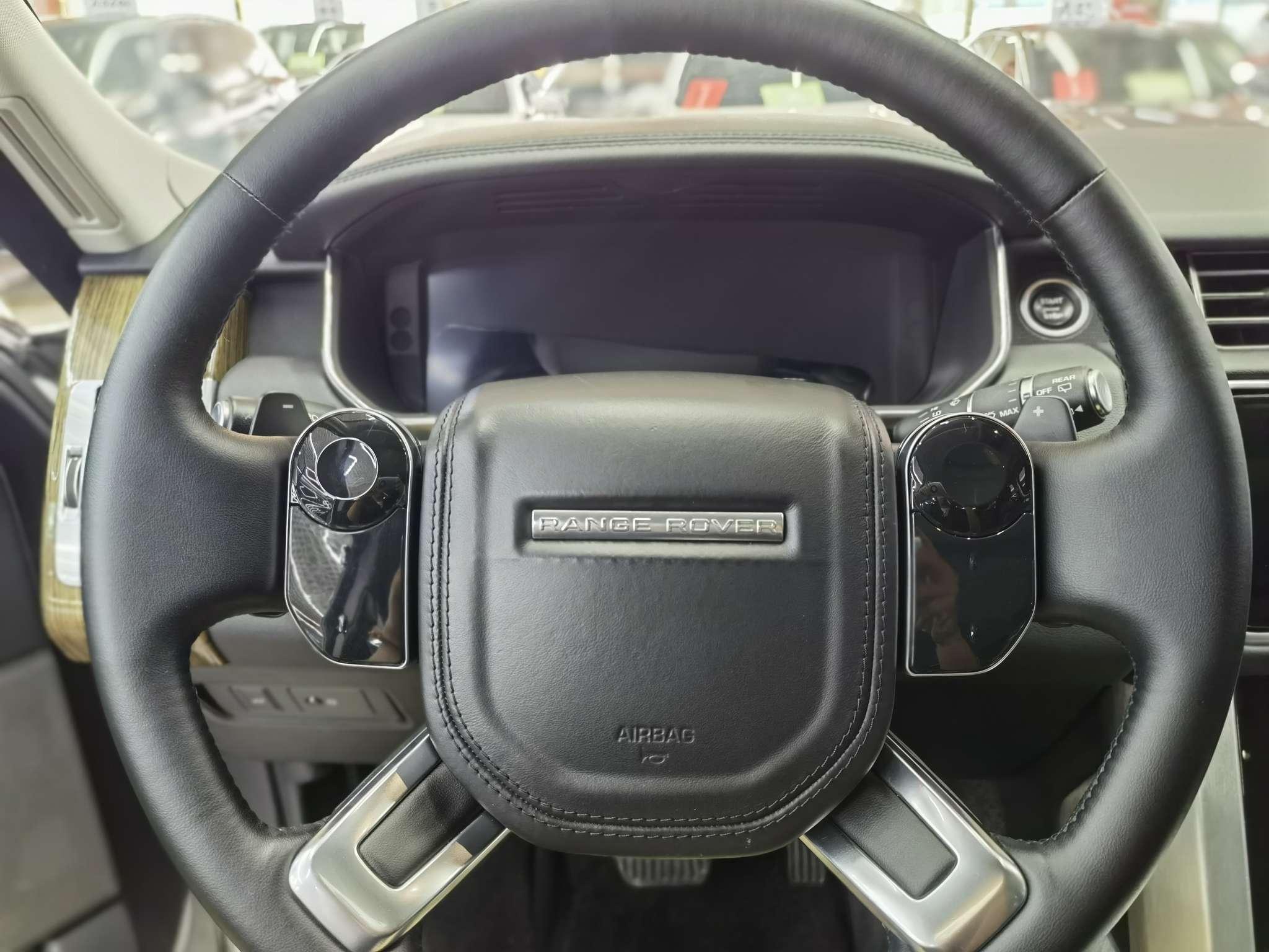 Land Rover Range Rover 2019 thumb 11