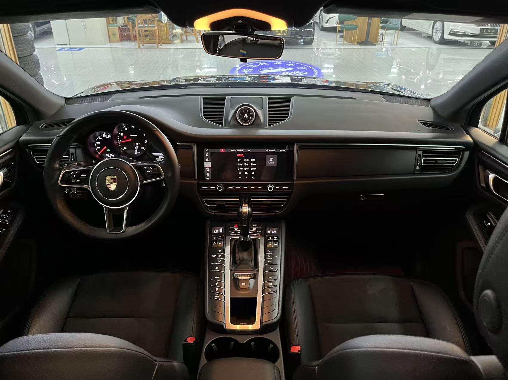 Porsche Macan 2019 thumb 9