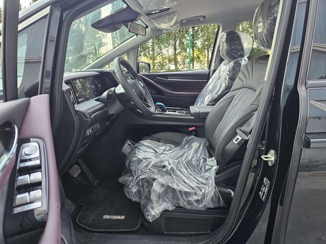 GAC E9 PHEV 2024 thumb 5