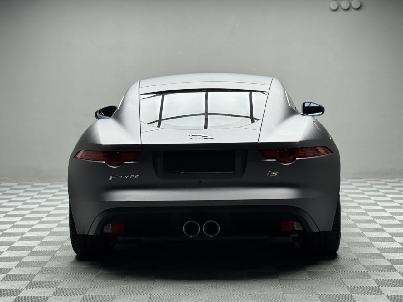 Jaguar F-Type 2015 thumb 2