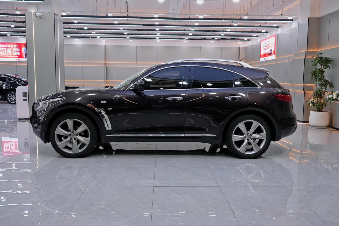 Infiniti QX70 2014 thumb 2