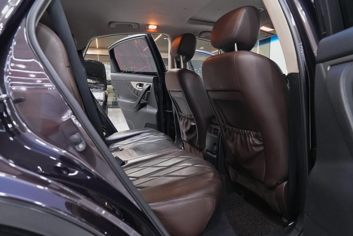 Infiniti QX70 2014 thumb 9