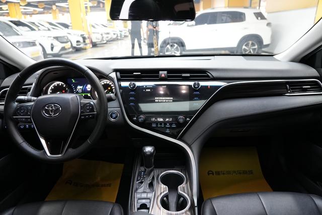 Toyota Camry 2019 thumb 6