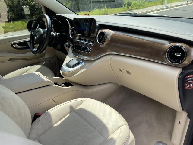 Mercedes-Benz V-Класс 2021 thumb 12