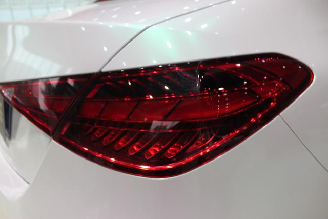 Mercedes-Benz C-Class 2023 thumb 5
