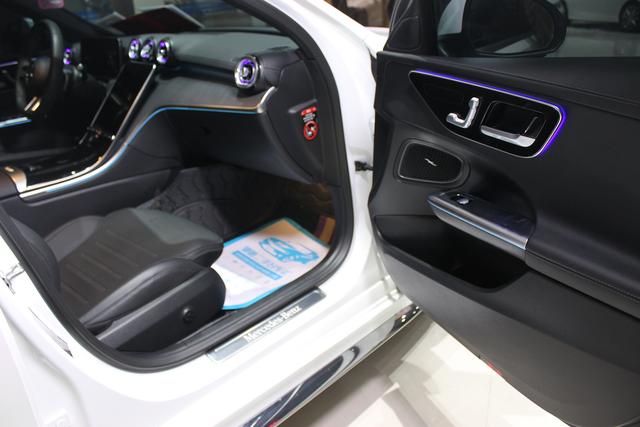 Mercedes-Benz C-Class 2023 thumb 12