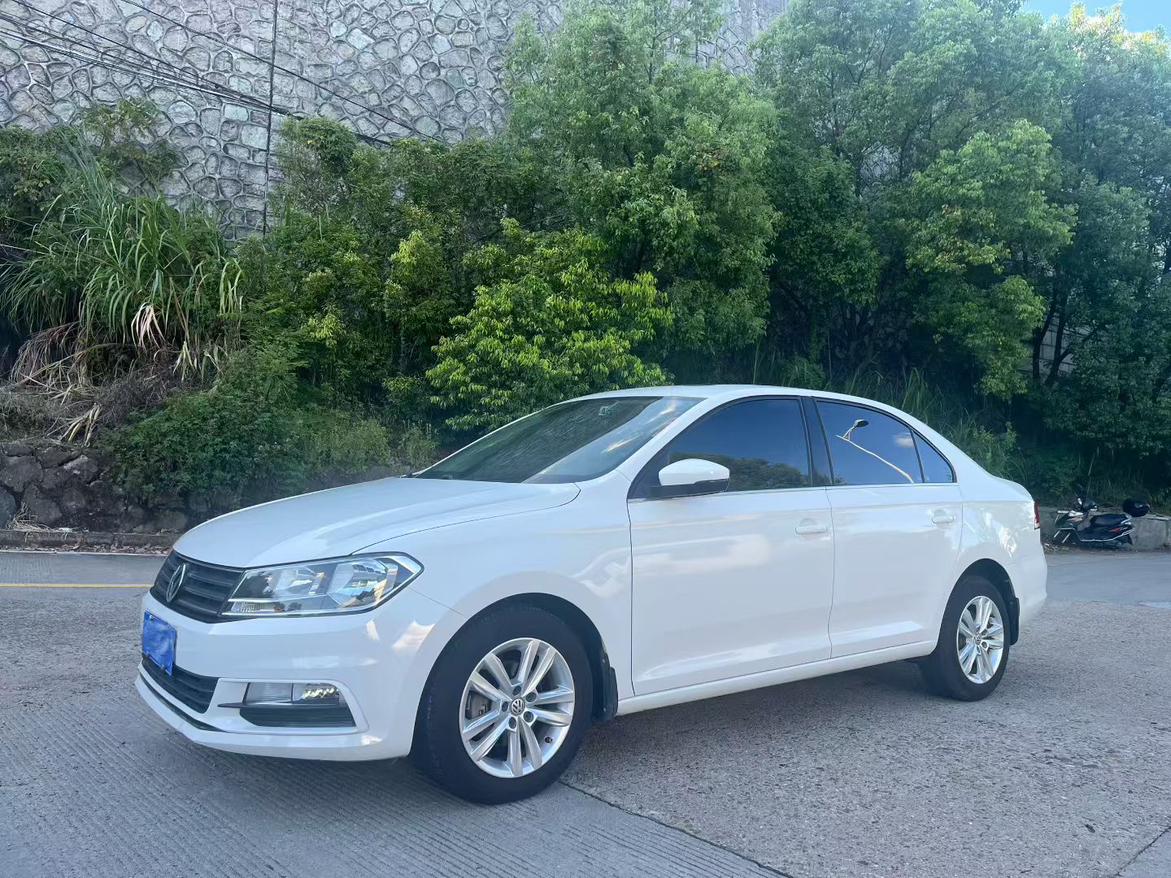 Volkswagen Santana 2017 thumb 9