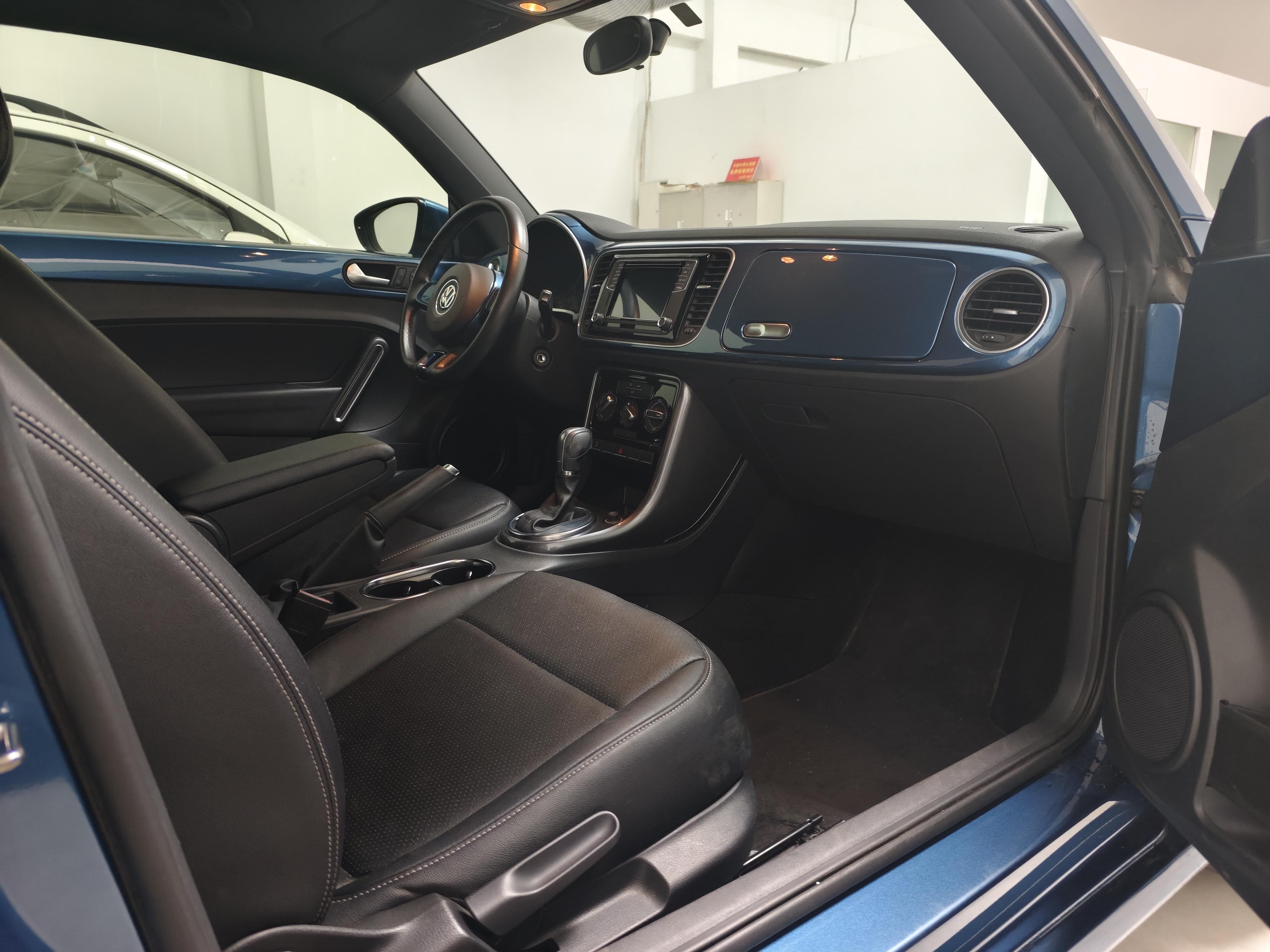 Volkswagen Beetle 2019 thumb 5