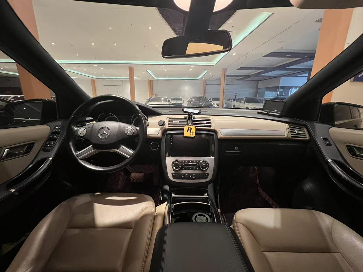 Mercedes-Benz R-Class 2014 thumb 6