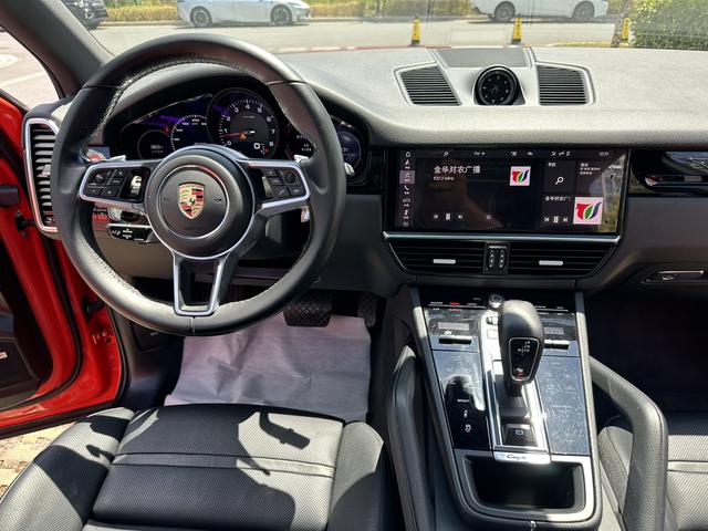 Porsche Cayenne 2019 thumb 10