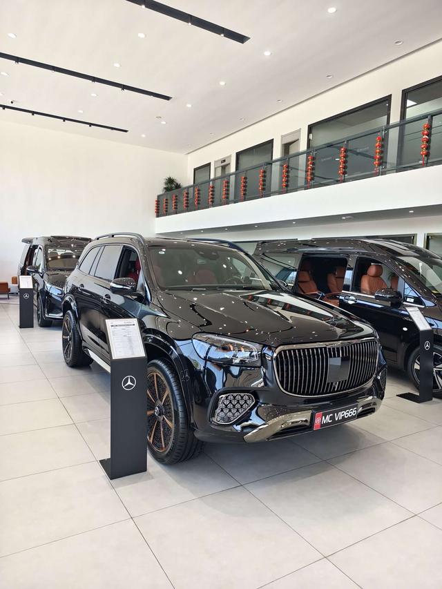 Mercedes-Benz GLS 2025 thumb 2