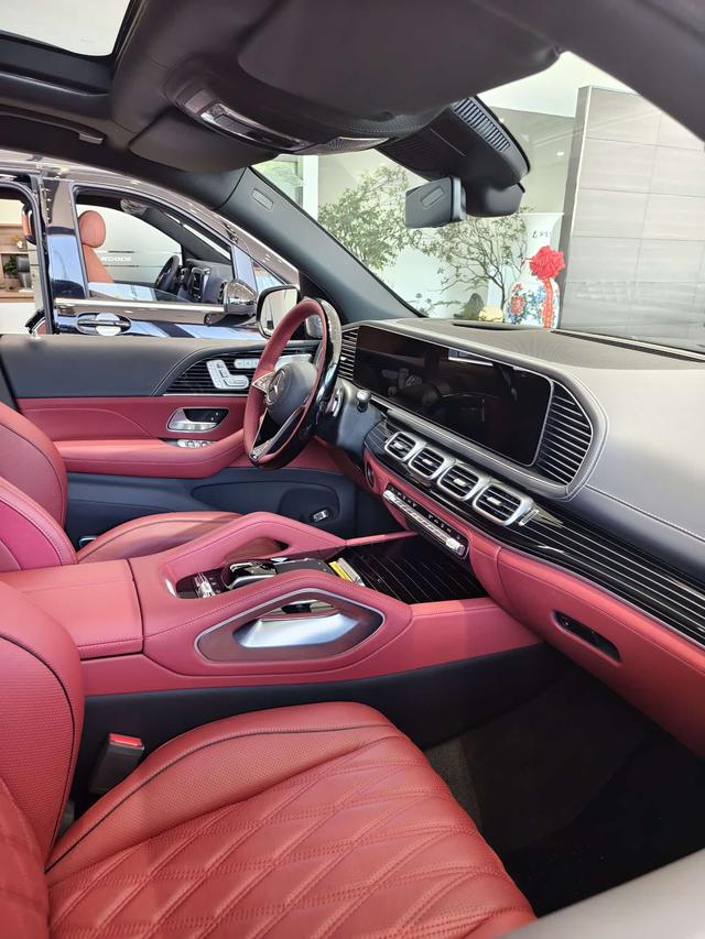 Mercedes-Benz GLS 2025 thumb 4