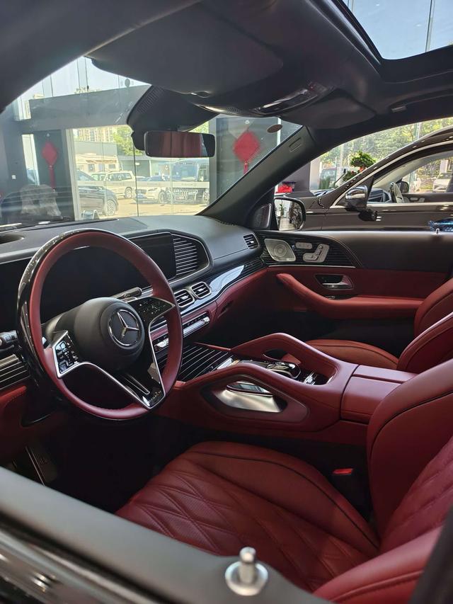 Mercedes-Benz GLS 2025 thumb 6