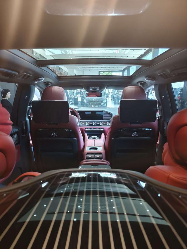 Mercedes-Benz GLS 2025 thumb 8