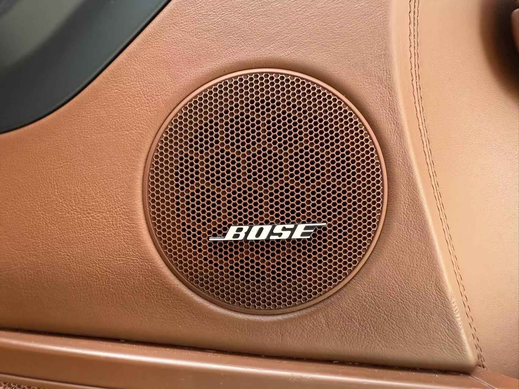 Porsche Cayenne 2010 thumb 7